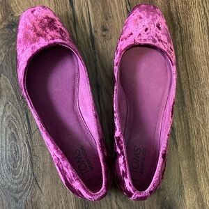 Toms Velvet Ballet Flats in Deep Pink